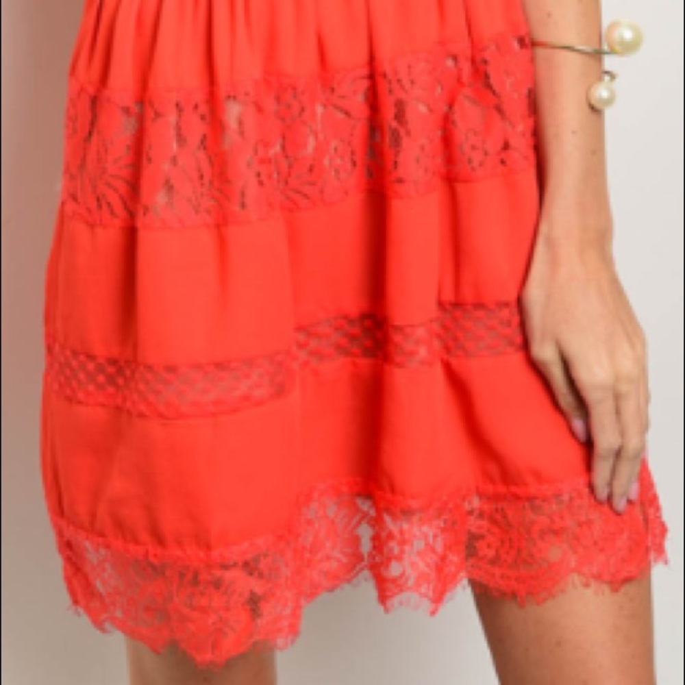 Red lace detail elastic waist mini dress, NEW - Picture 4 of 6